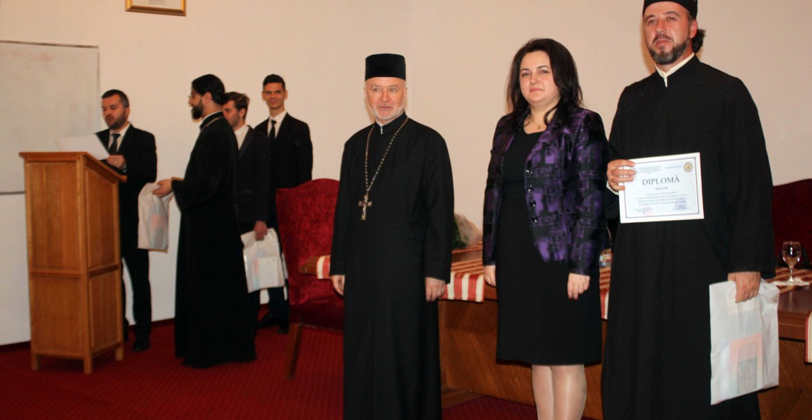 Premierea elevilor vâlceni, la Centrul Eparhial